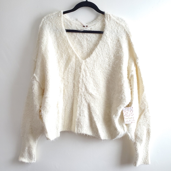 Free People Icing V-neck Ivory Pullover Sweater NWT Size XL - Picture 12 of 16